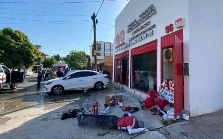 Culiacán | Sujetos entran a tienda de ropa y le prenden fuego; había 3 empleados dentro Culiacán | Sujetos entran a tienda de ropa y le prenden fuego; había 3 empleados dentro