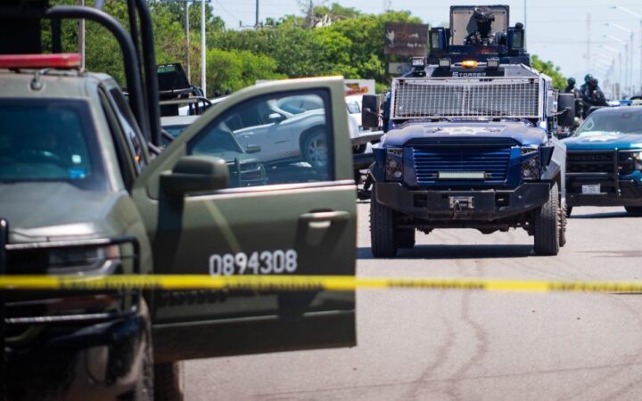 Motosicarios asesinan a dos estudiantes de la Universidad Autónoma de Sinaloa Motosicarios asesinan a dos estudiantes de la Universidad Autónoma de Sinaloa