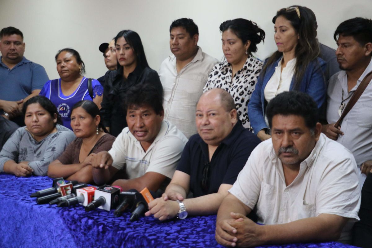 Morales supporters call for an international investigation into the attack on the former president