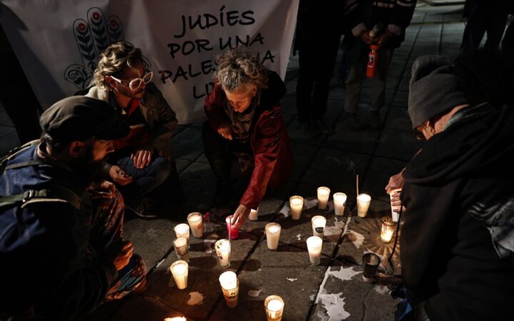 A un año de guerra en Palestina se manifiestan en México contra el 'genocidio sionista' A un año de guerra en Palestina se manifiestan en México contra el 'genocidio sionista'