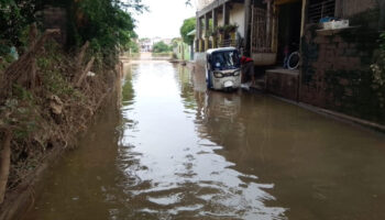 Se desborda por segunda vez río de Los Perros en Juchitán