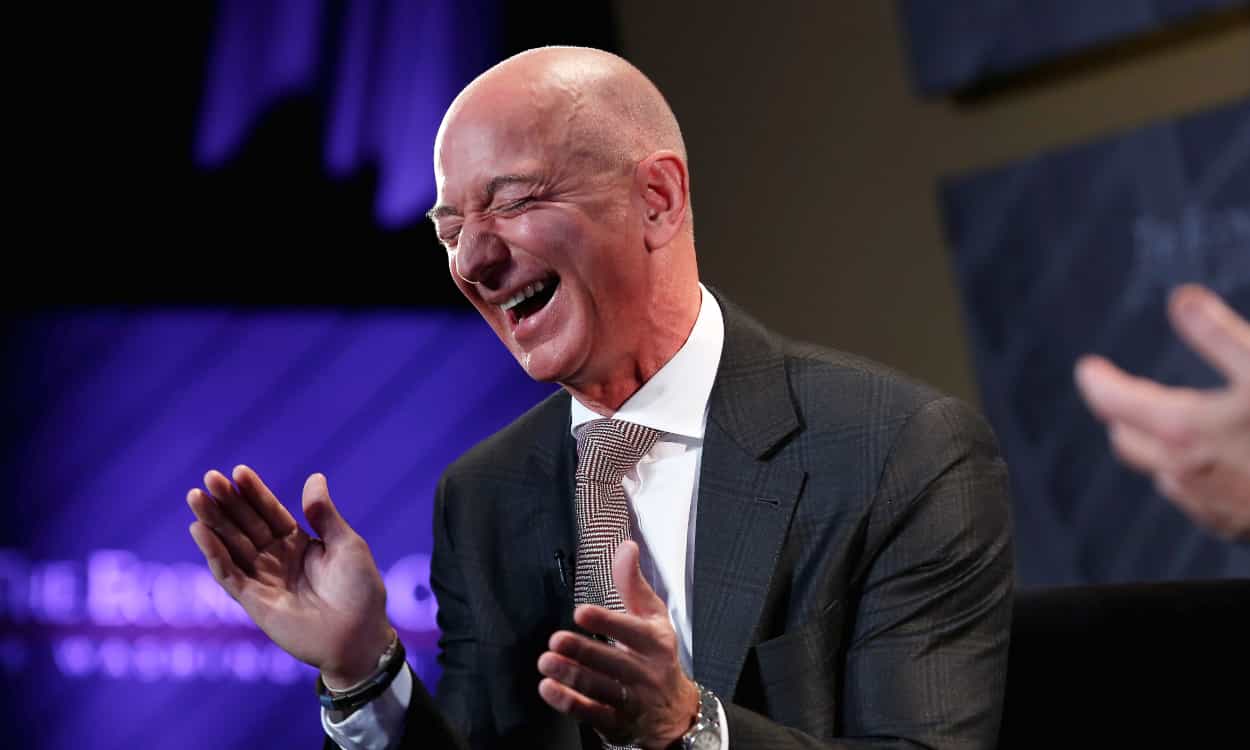 Jeff Bezos bans Washington Post from endorsing Kamala Harris