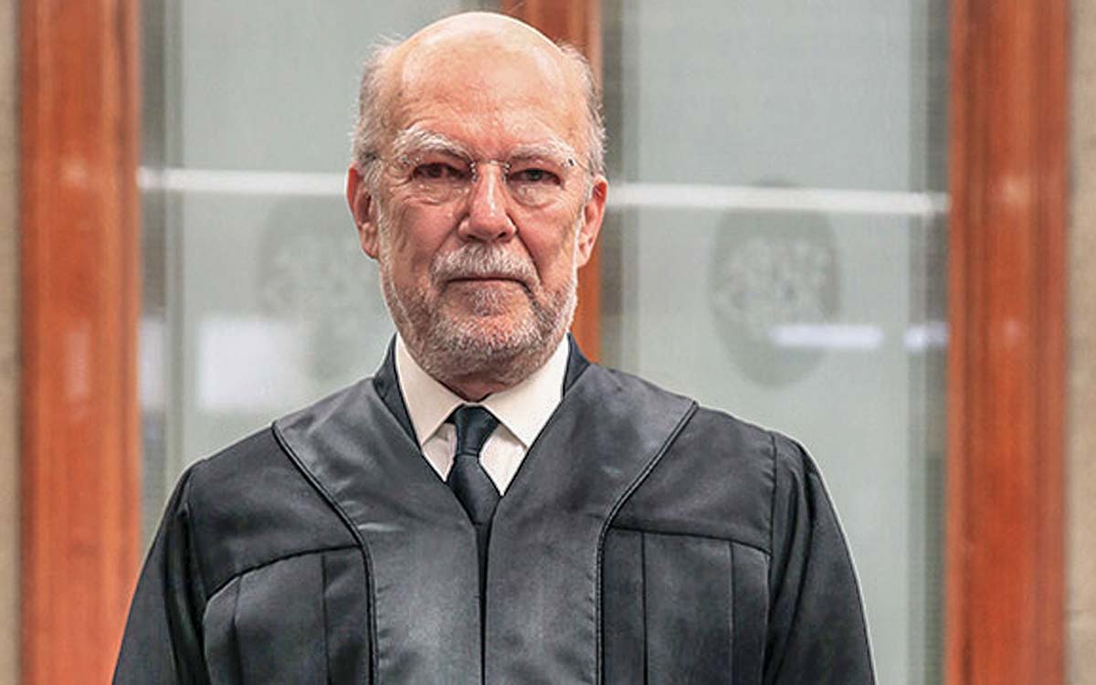 Ministro González Alcántara confirma que dejará la SCJN y no participará en elección judicial Ministro González Alcántara confirma que dejará la SCJN y no participará en elección judicial