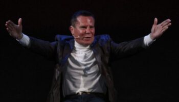 Julio César Chavez explota tras cancelación de pelea de su hijo; este fue el motivo