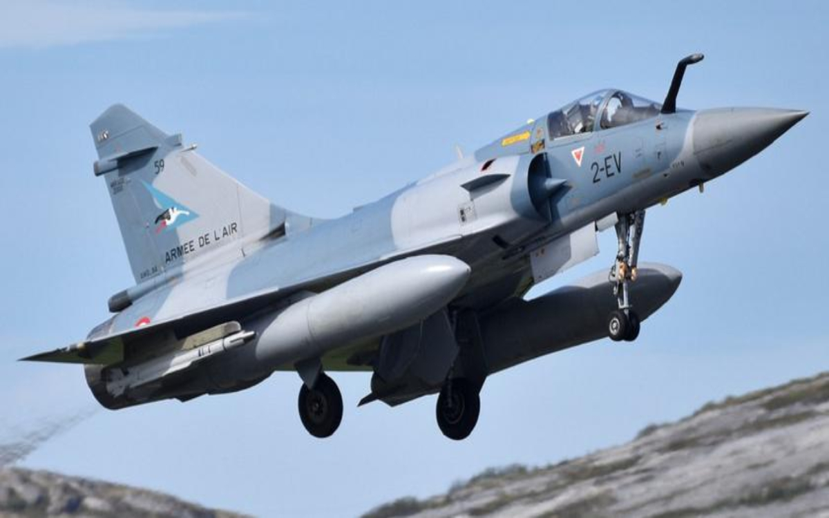 France will send Mirage 2000-5 fighters to Ukraine | Video