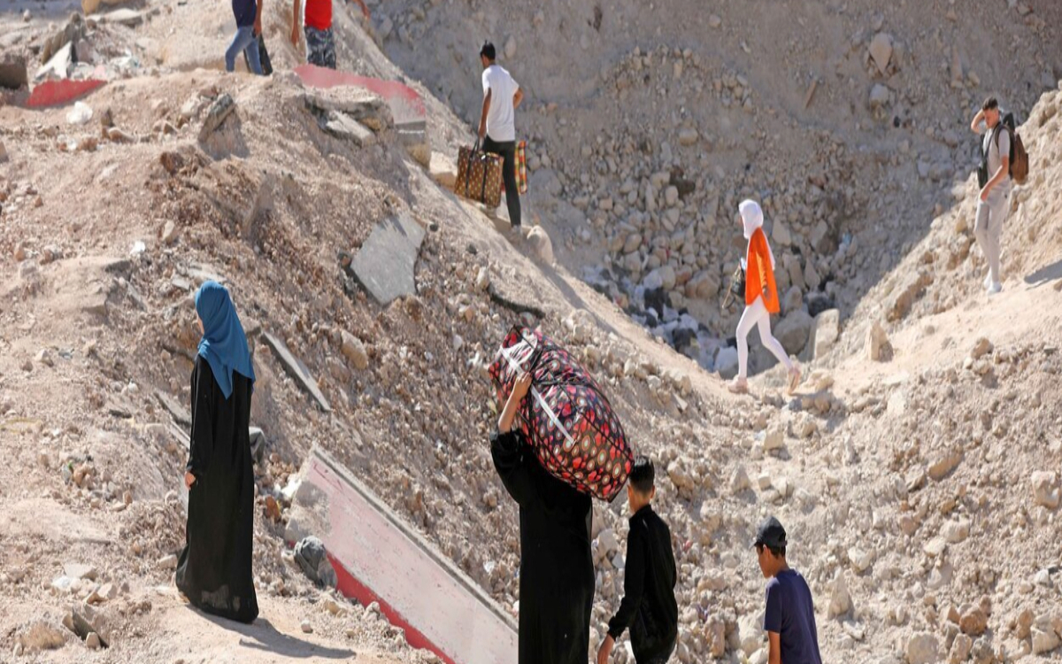 Nearly 300,000 people have fled violence in Lebanon into Syria or Iraq: UNHCR | Video