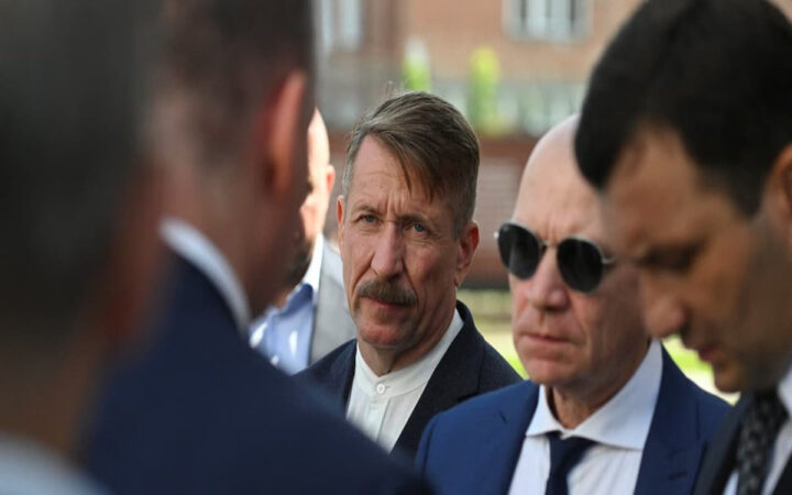 Vuelve Viktor Bout al tráfico de armas: Wall Street Journal | Video Vuelve Viktor Bout al tráfico de armas: Wall Street Journal | Video