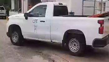 Sinaloa | Hombres armados usaron camioneta con logos de CFE; autoridades investigan