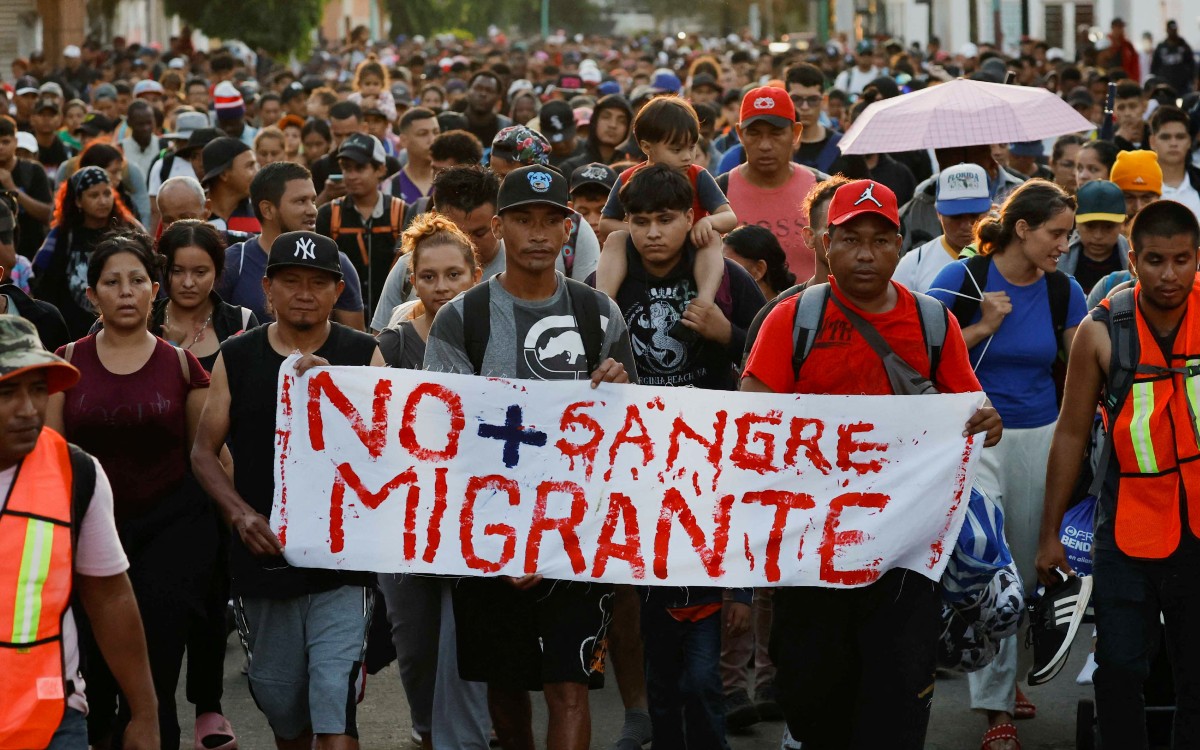 Thousands of migrants set off in new caravan towards US with message for Harris and Trump