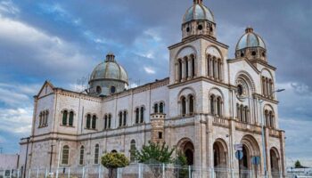 Chihuahua | Abandonan a recién nacida en la Catedral de San Antonio de Padua