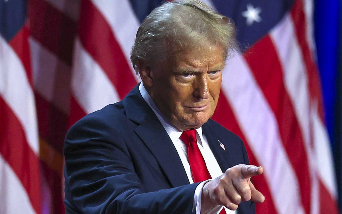 ‘We’re going to close the borders,’ Trump warns in first speech after realizing his advantage