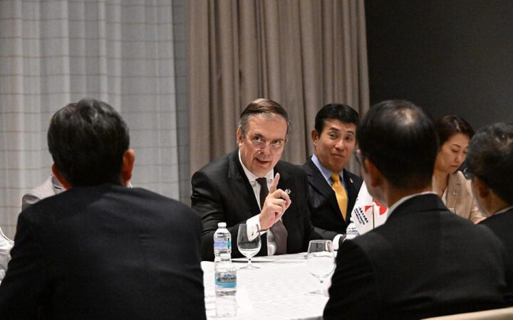 Ebrard acuerda con empresarios japoneses impulsar inversiones en México Ebrard acuerda con empresarios japoneses impulsar inversiones en México