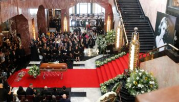 Fotos | Así se vivió el emotivo homenaje a Silvia Pinal en Bellas Artes