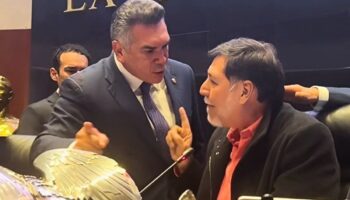Aristegui en Vivo: Aprueban Supremacía Constitucional en tiempo récord; Noroña emplaza a la Corte; Eligen comités de reforma judicial y más