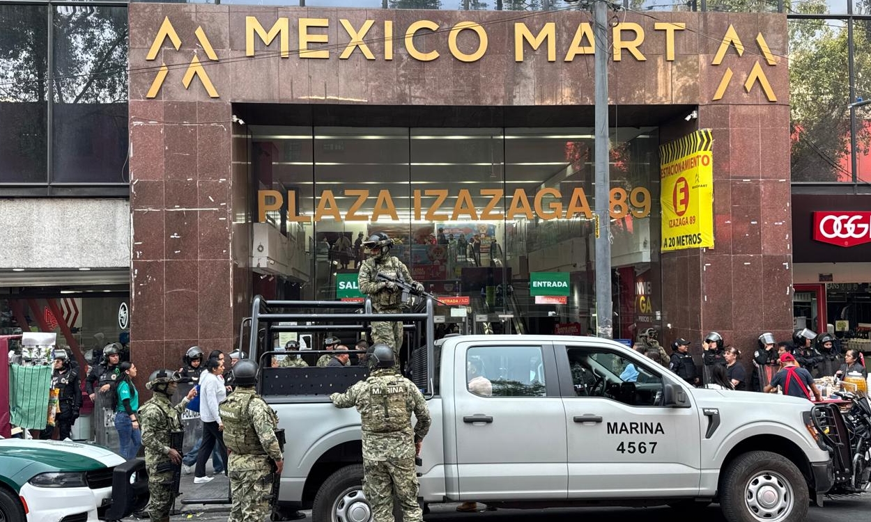Videos y fotos | Realizan operativo en Plaza Izazaga 89; ‘se aplicará extinción de dominio’: Ebrard