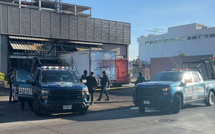 Sinaloa | Incendian restaurantes de sushi y ahuyentan con disparos a bomberos Sinaloa | Incendian restaurantes de sushi y ahuyentan con disparos a bomberos