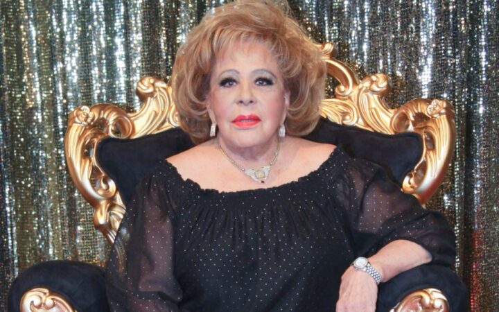 Silvia Pinal y su paso por la política mexicana Silvia Pinal y su paso por la política mexicana