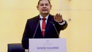 Alejandro Armenta asume gubernatura de Puebla