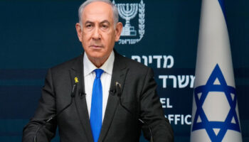 Niega Netanyahu ante juez haber presionado a la prensa en Israel