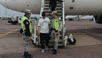 Hombre que intentó desviar vuelo argumentó ‘amenaza de muerte’ de secuestrador