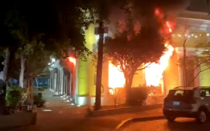 Incendio en el Museo de Arte de Mazatlán por supuesto accidente de fumigación