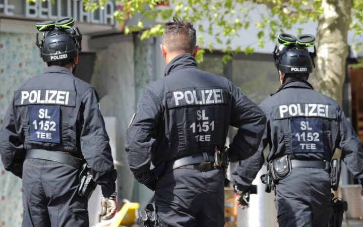 Una monja es detenida en operativo contra la mafia italiana