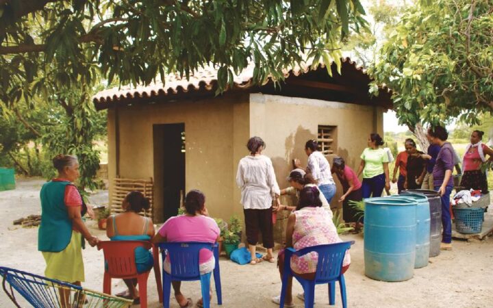 'Arquitectura Participativa', un libro que reúne más de diez años de Cooperación Comunitaria