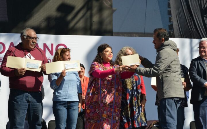 Inicia entrega de apoyos a personas de 57 a 60 años en CDMX Inicia entrega de apoyos a personas de 57 a 60 años en CDMX