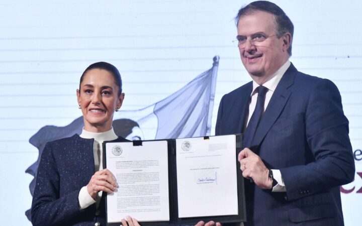 Sheinbaum impone arancel del 35% a prendas provenientes de países sin tratado con México