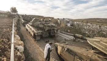 Israel niega un avance de sus tropas hacia Damasco