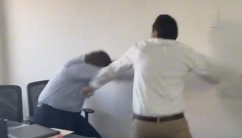 Video | Político del PVEM golpea a diputado en el Congreso de Chiapas