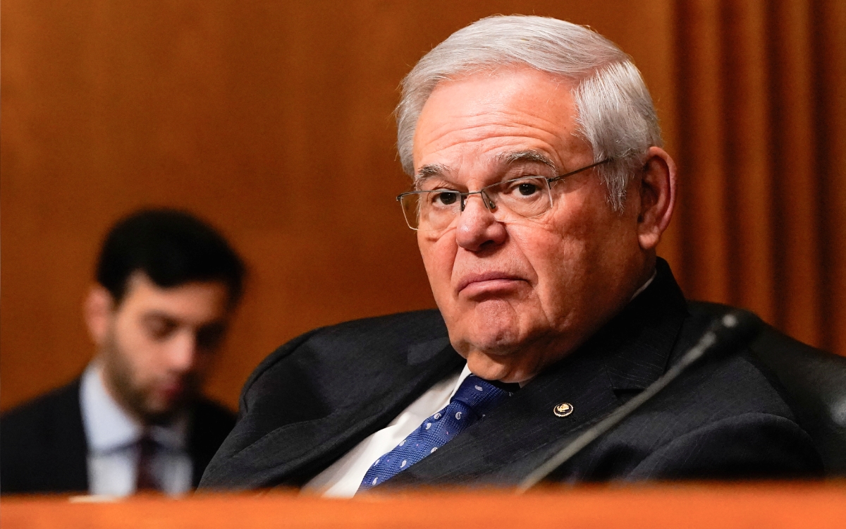 Dan 11 años de cárcel al exsenador demócrata Bob Menendez por aceptar sobornos