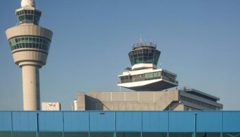 Controladores aéreos trabajan hasta 21 horas extra a la semana por falta de personal: SINACTA | Video