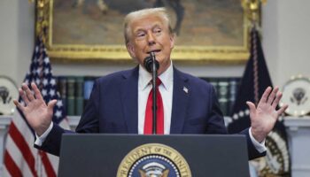 Aranceles a México son por migración y fentanilo, no por el T-MEC: Trump