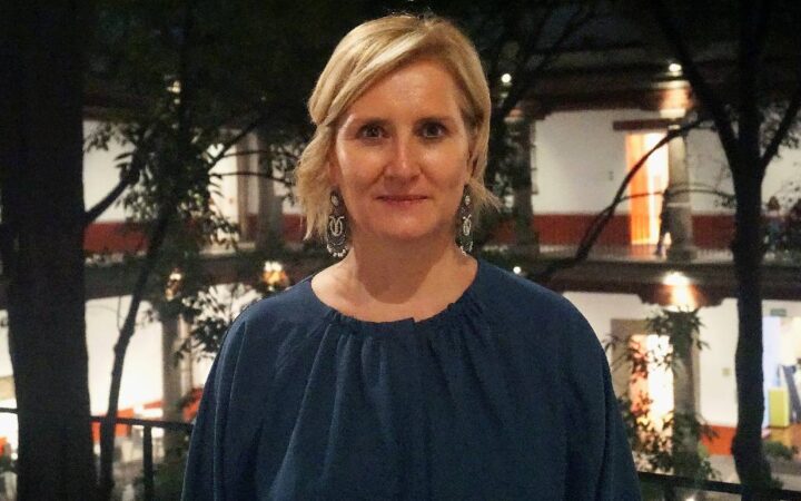 Ana Elena Mallet revindica el diseño hecho por mujeres en su nuevo libro