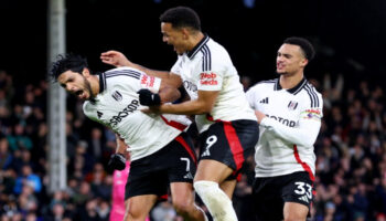 Brilla Raúl Jiménez en el empate del Fulham | Video