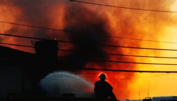 Videos | ¿Qué falló en los devastadores incendios de Los Ángeles, California?