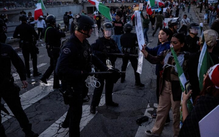 Así es como migrantes indocumentados podrían cobrar 1,000 dólares de apoyo por 'autodeportarse' Así es como migrantes indocumentados podrían cobrar 1,000 dólares de apoyo por 'autodeportarse'