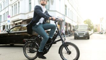 CDMX | Morena alista iniciativa para regular bicicletas y patines eléctricos