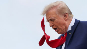 Juez bloquea orden ejecutiva de Trump que buscaba negar a algunos ciudadanos el derecho a votar
