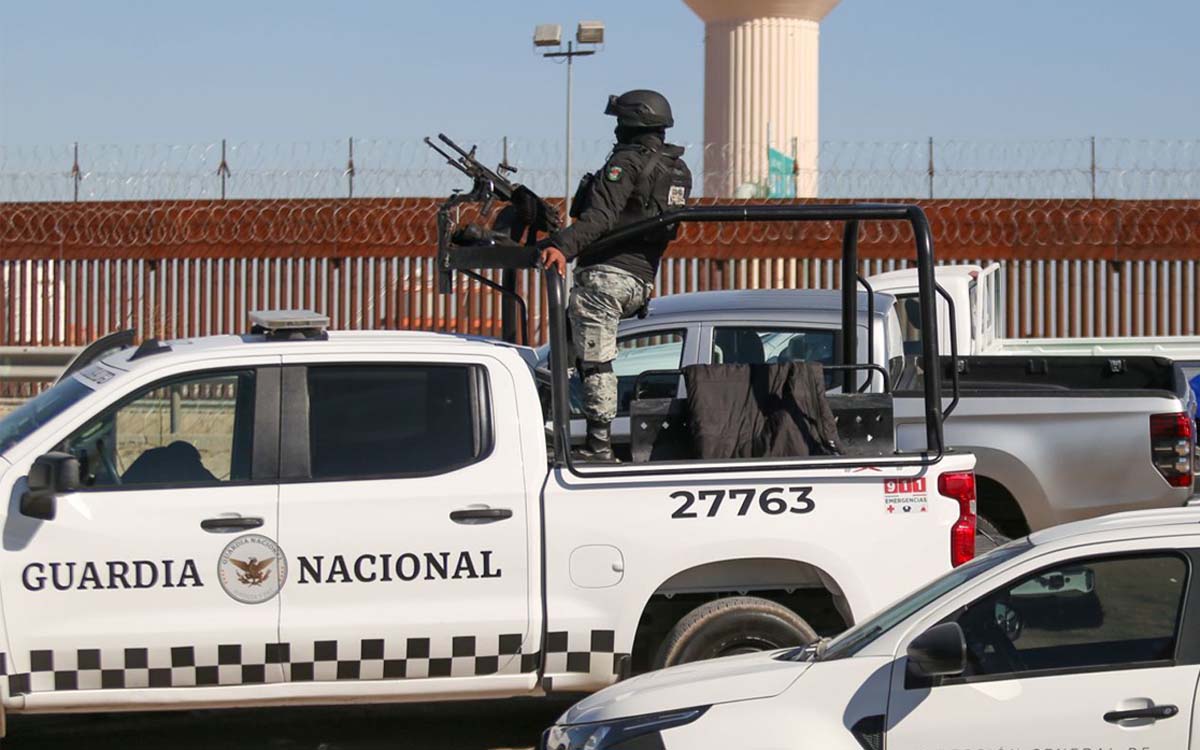 Aristegui en Vivo: Pausa arancelaria a cambio de 10 mil militares en frontera; Canadá declara terroristas a cárteles; China responde con aranceles (04/02/2025)