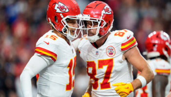 Acusan a siete ciudadanos chilenos por robar en casa de deportistas profesionales como Mahomes y Kelce