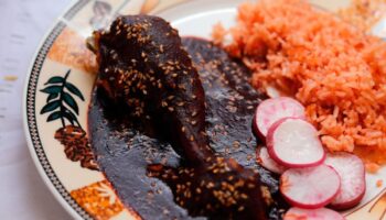 Nuevo mole de ‘Doña María’ contiene aditivo cancerígeno, advierte El Poder del Consumidor