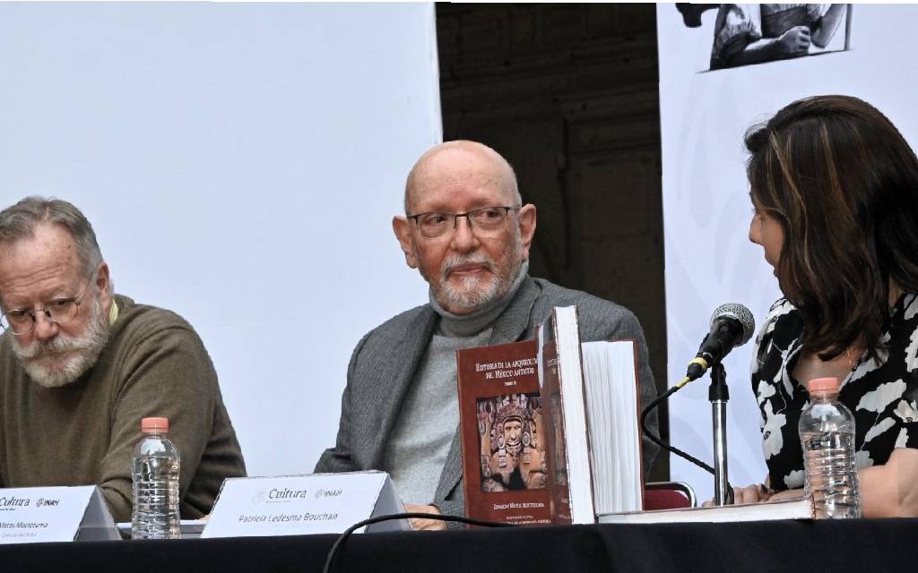 Eduardo Matos Moctezuma presenta libros sobre arqueología prehispánica