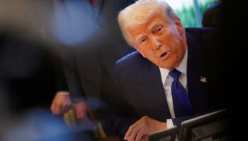 Trump: productos de México incluidos en TMEC no pagarán aranceles hasta 2 de abril