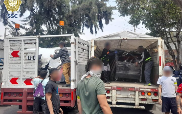 CDMX | Decomisan 17.5 toneladas de autopartes en la Buenos Aires