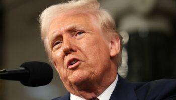 Trump asegura que gracias a sus aranceles México entregó a 29 narcotraficantes