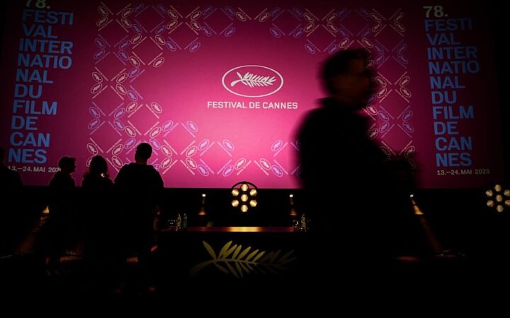 Cannes y sur de Francia sufren cortes de electricidad; policía investiga posible ataque incendiario Cannes y sur de Francia sufren cortes de electricidad; policía investiga posible ataque incendiario