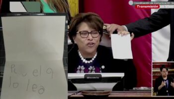 'Put* el que lo lea': Un mensaje inapropiado causa llamada de atención en Congreso de la CDMX | Video