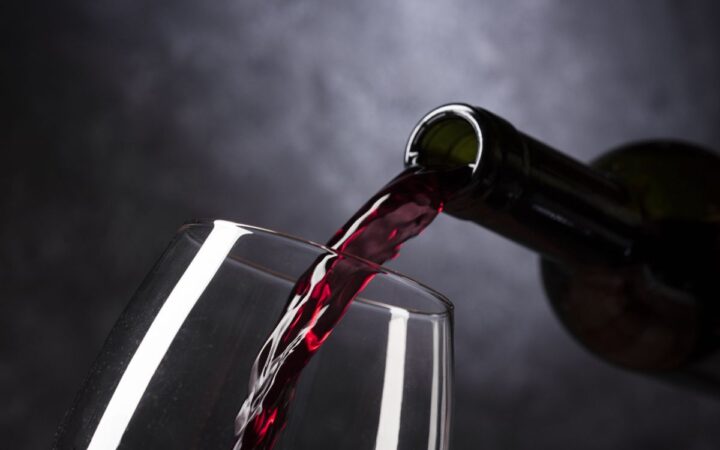 México importa más de cien millones de litros de vino, con España como principal proveedor México importa más de cien millones de litros de vino, con España como principal proveedor